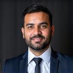 صورة السيد خالد المنصوري، المدير المالي